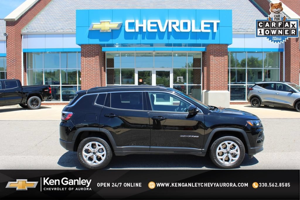 Used 2025 Jeep Compass Latitude 4x4 SUV