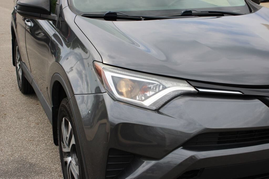 Used 2018 Toyota RAV4 LE SUV