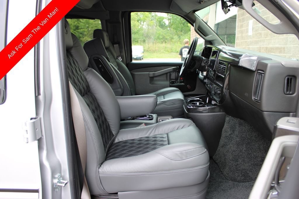 2026 Chevrolet Express Cargo Work Van - Photo 49
