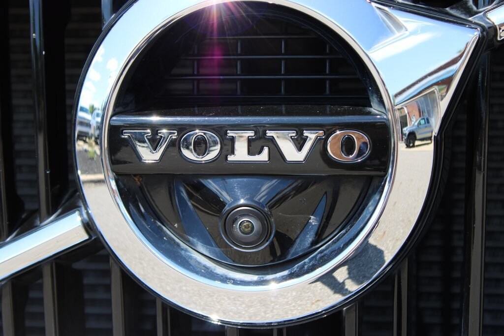 Used 2019 Volvo XC90 T6 Momentum SUV