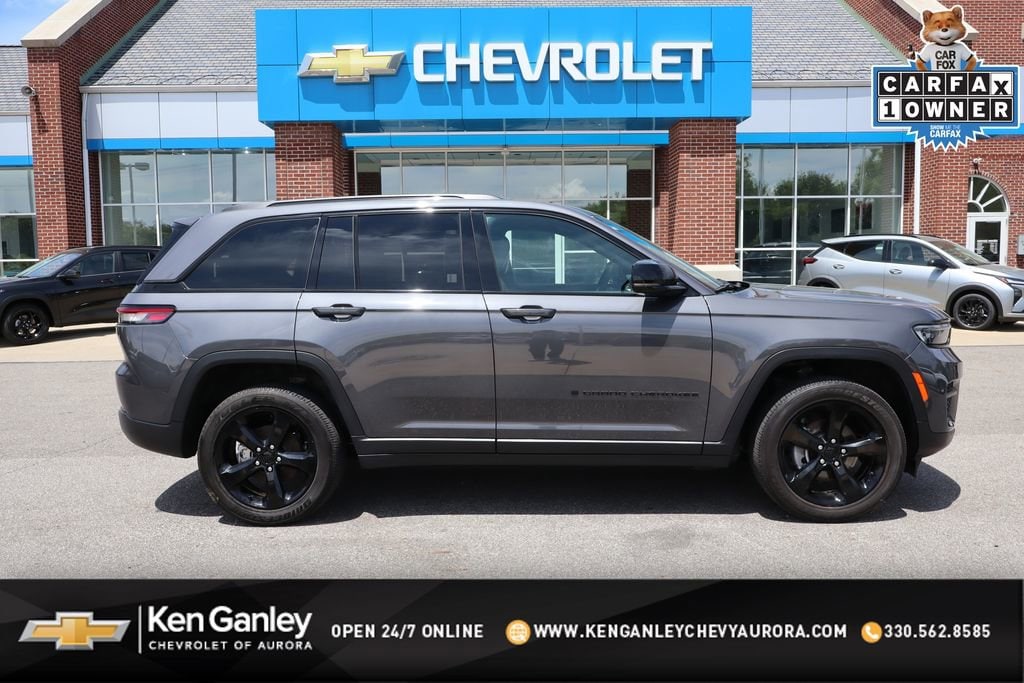 Used 2023 Jeep Grand Cherokee Altitude 4x4 SUV