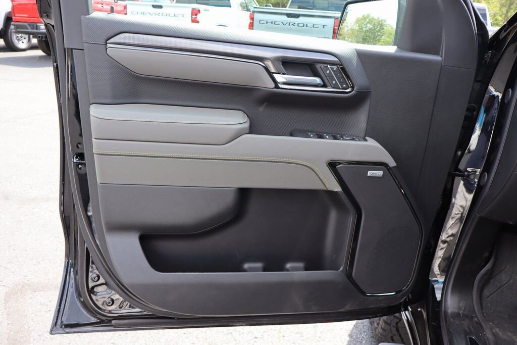 New 2025 Chevrolet Silverado 1500 ZR2 Truck