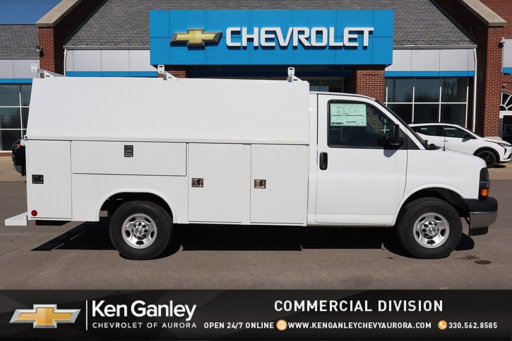 New 2026 Chevrolet Express Cutaway 3500 1WT Cutaway Van