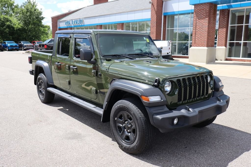 Used 2022 Jeep Gladiator Sport 4x4 Truck Crew Cab