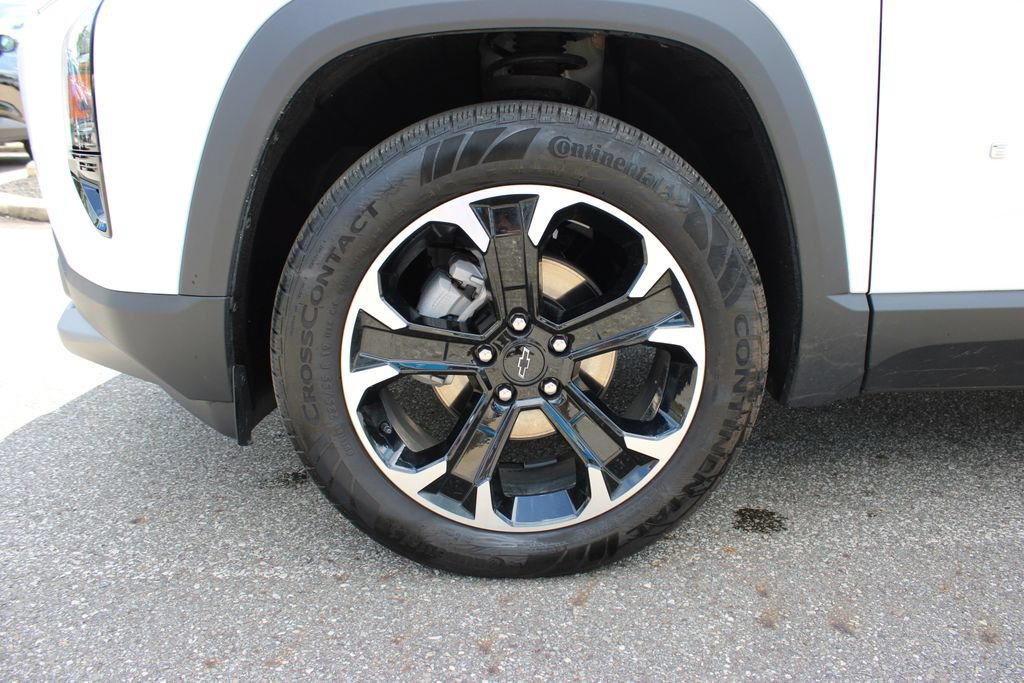 2025 Chevrolet Equinox LT - Photo 30