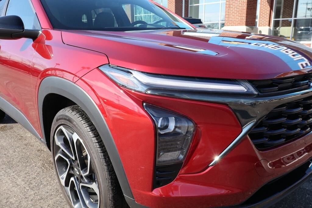 Used 2024 Chevrolet Trax 2RS SUV