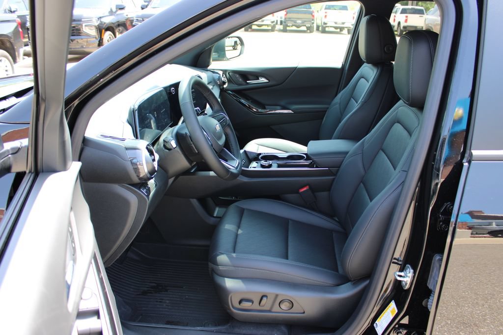 2026 Chevrolet Equinox LT - Photo 12