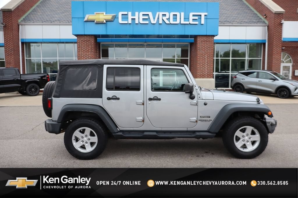 Used 2015 Jeep Wrangler Unlimited Sport SUV