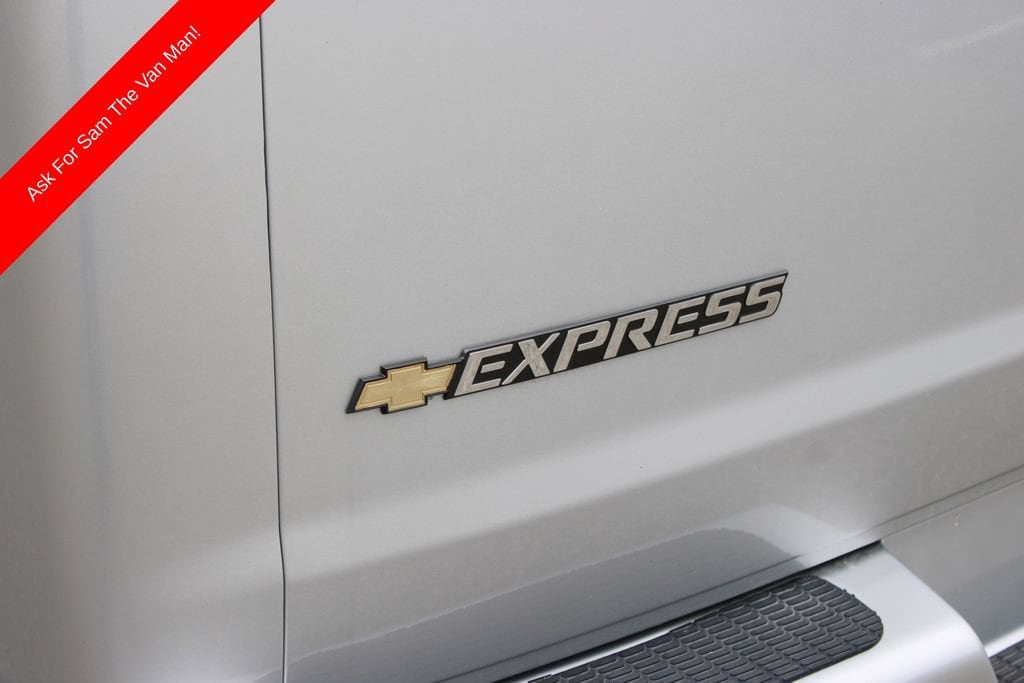 2026 Chevrolet Express Cargo Work Van - Photo 28