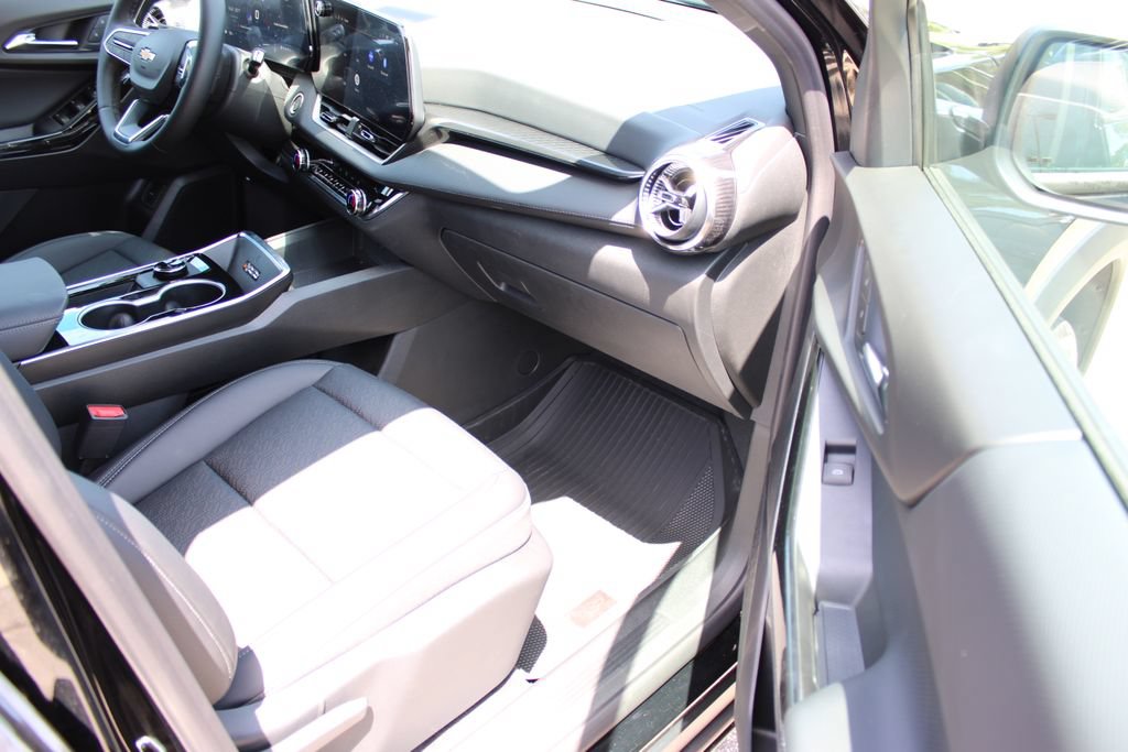 2026 Chevrolet Equinox LT - Photo 44