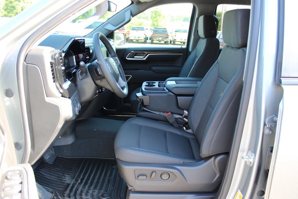 2026 Chevrolet Silverado 1500 LT - Photo 13