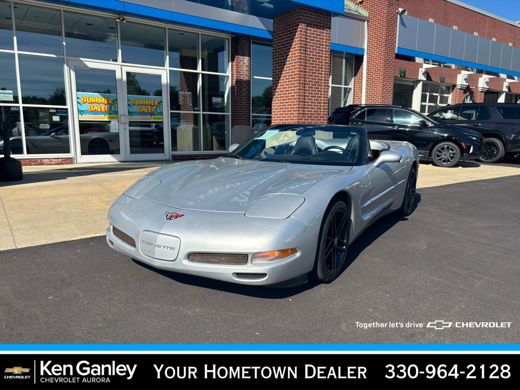 Used 2001 Chevrolet Corvette Base with VIN 1G1YY32GX15133059 for sale in Aurora, OH