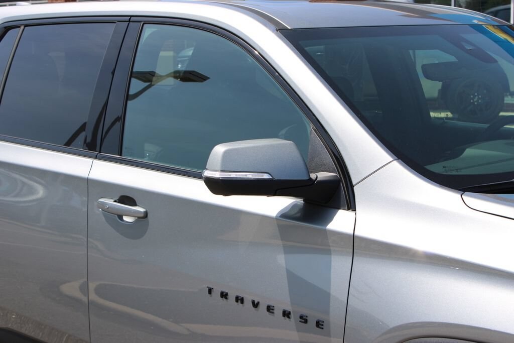 Used 2023 Chevrolet Traverse RS SUV