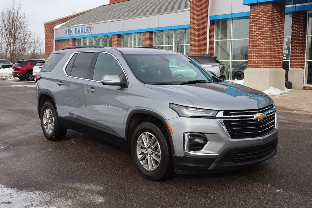 Used 2023 Chevrolet Traverse LT Cloth SUV
