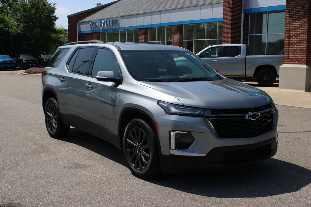 Used 2023 Chevrolet Traverse RS SUV