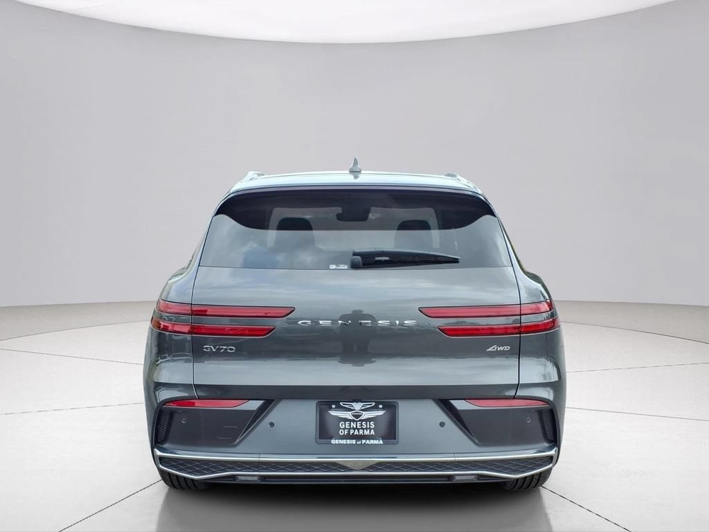 New 2026 Genesis GV70 2.5T Select SUV