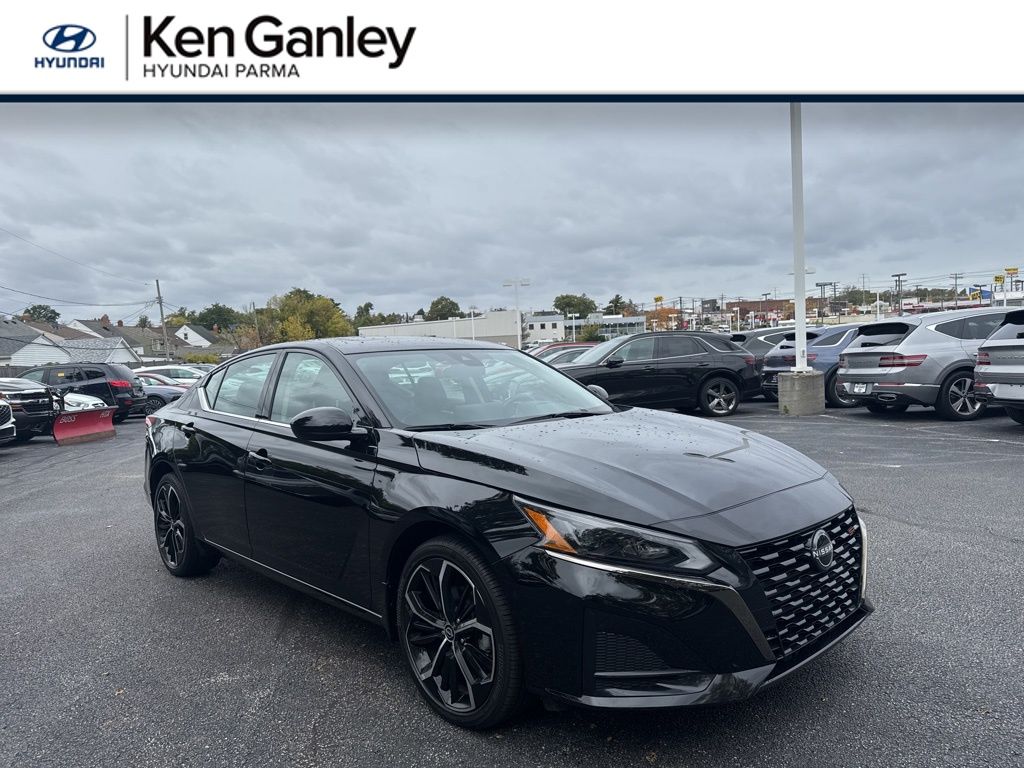 2024 Nissan Altima SR