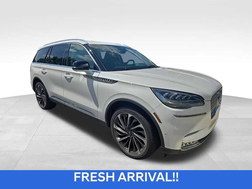 2021 Lincoln Aviator Reserve AWD's photo