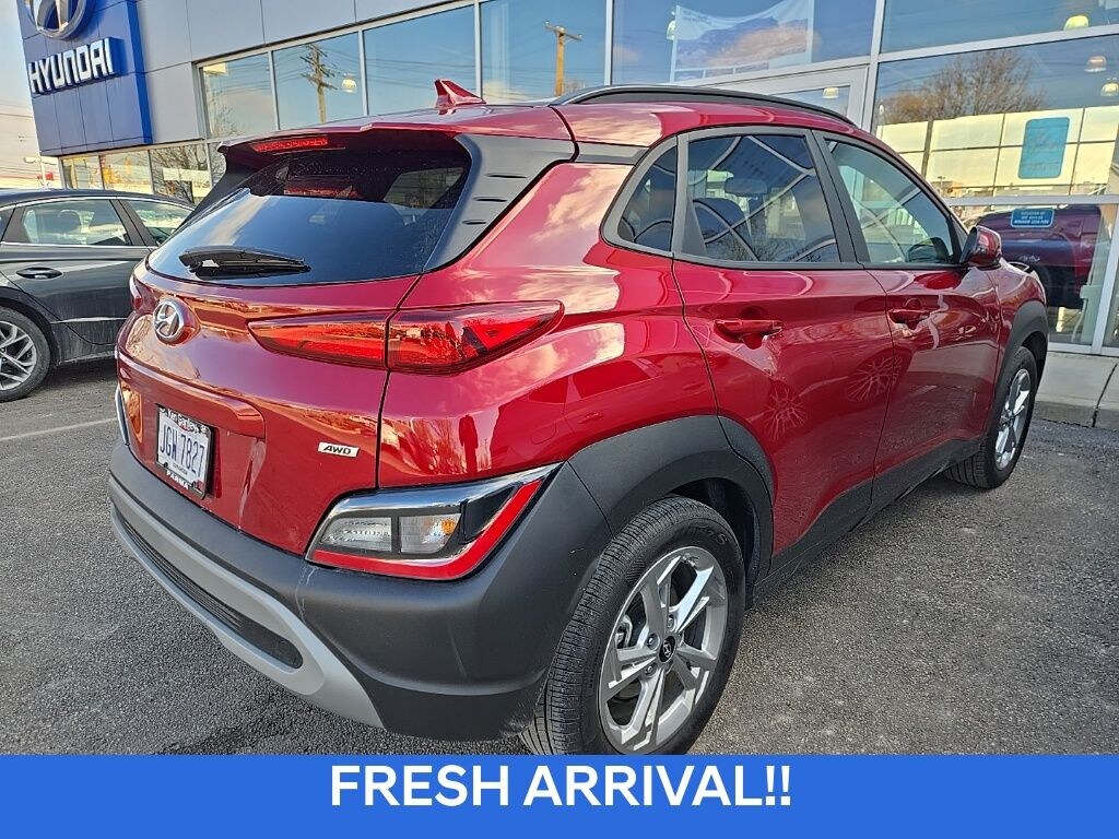 Used 2023 Hyundai Kona SEL SEL Auto AWD