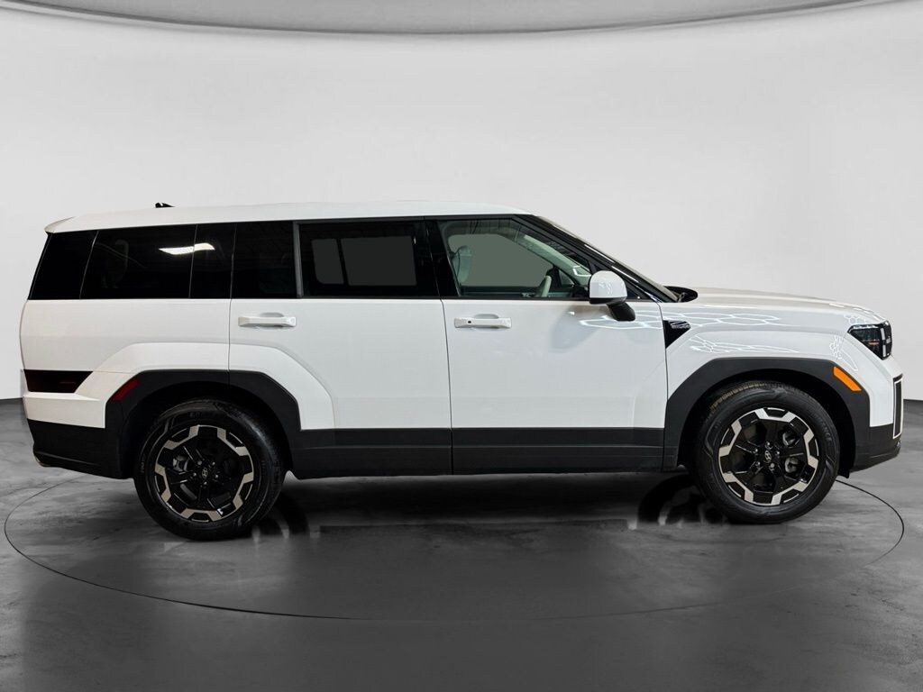 Used 2024 Hyundai Santa Fe SE SE AWD