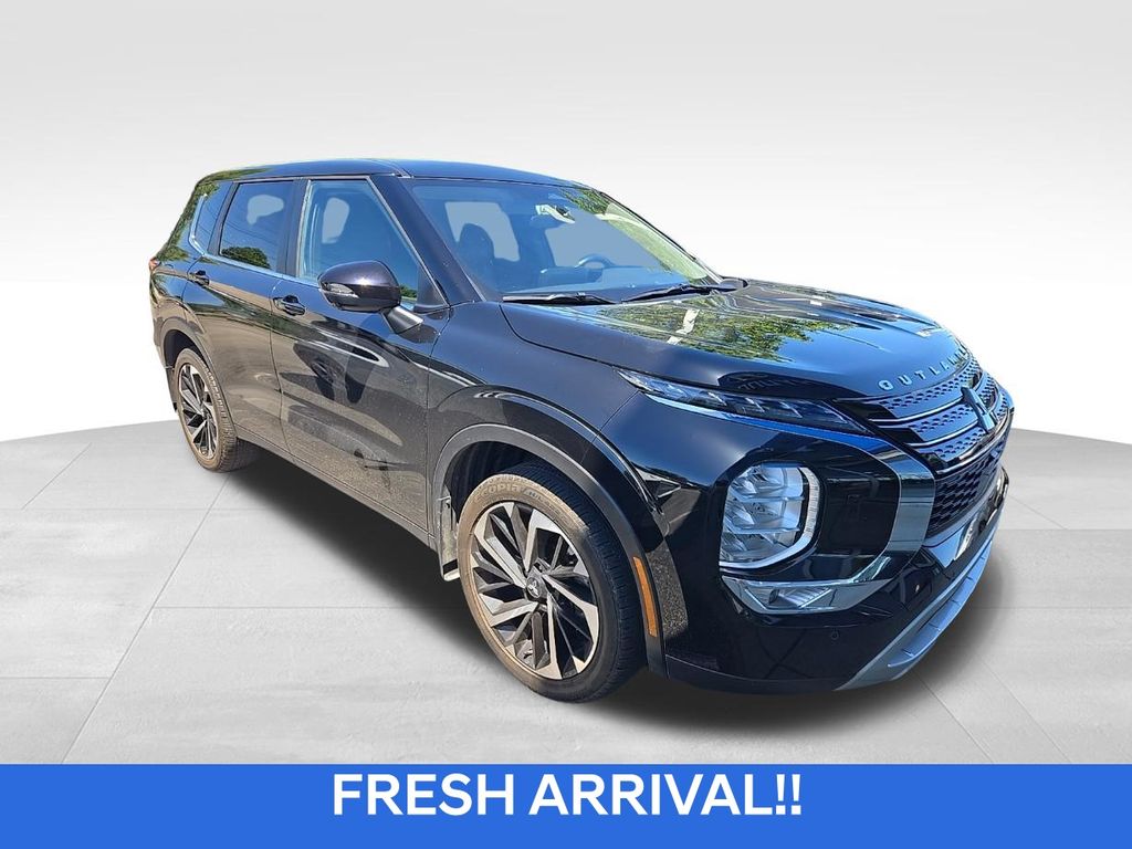 2024 Mitsubishi Outlander SE S-AWC's photo