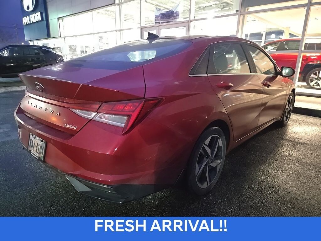 Used 2023 Hyundai Elantra Limited Limited IVT