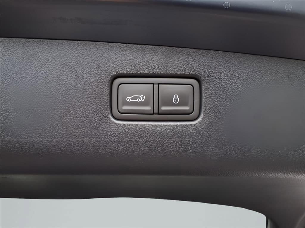 2026 GENESIS GV70 Select - Photo 8
