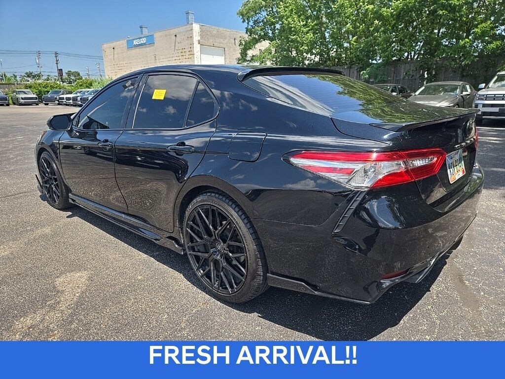 Used 2018 Toyota Camry SE SE Auto
