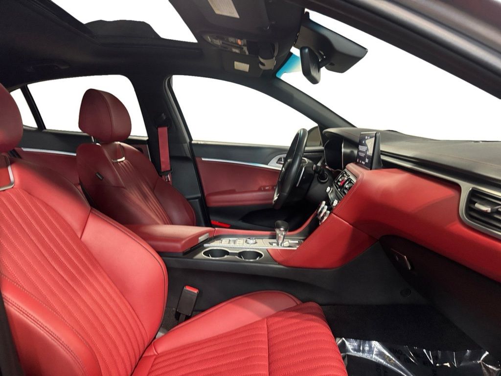 2023 GENESIS G70 Standard - Photo 12
