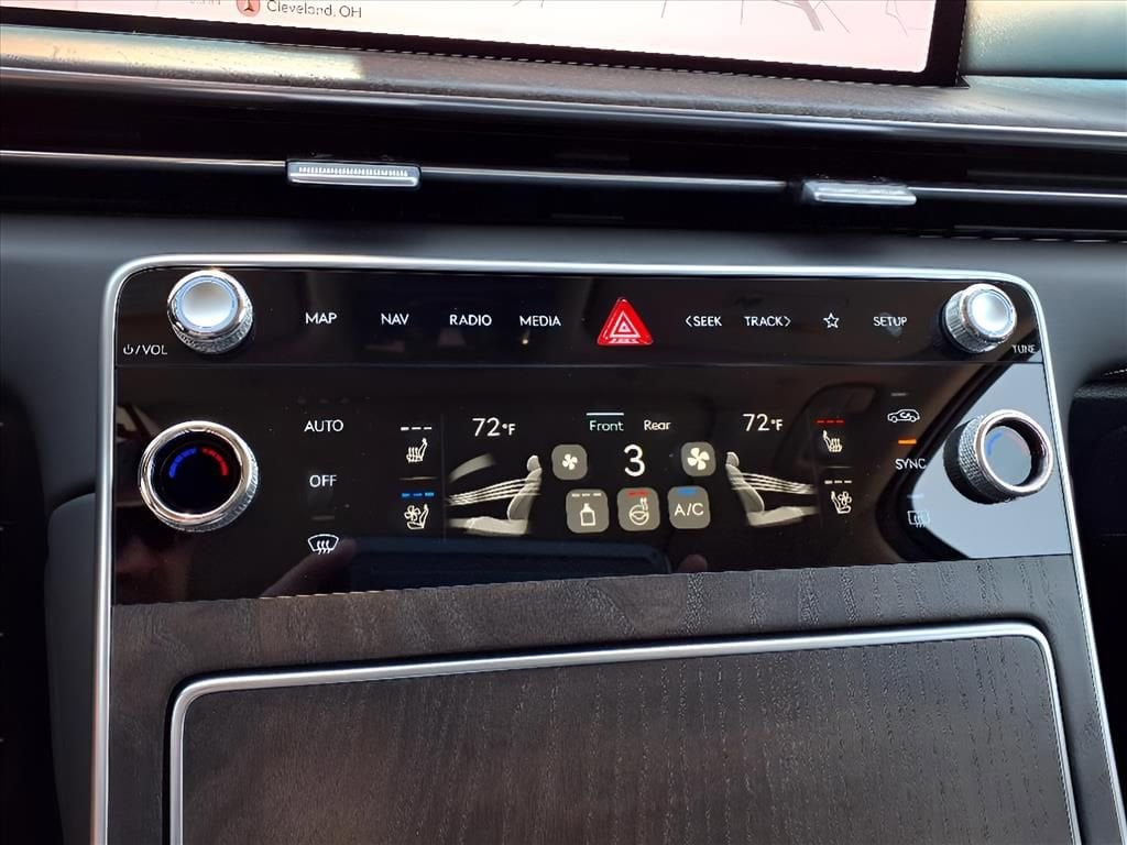 2025 GENESIS GV80 Prestige - Photo 18