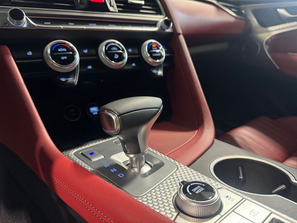 2023 GENESIS G70 Standard - Photo 17