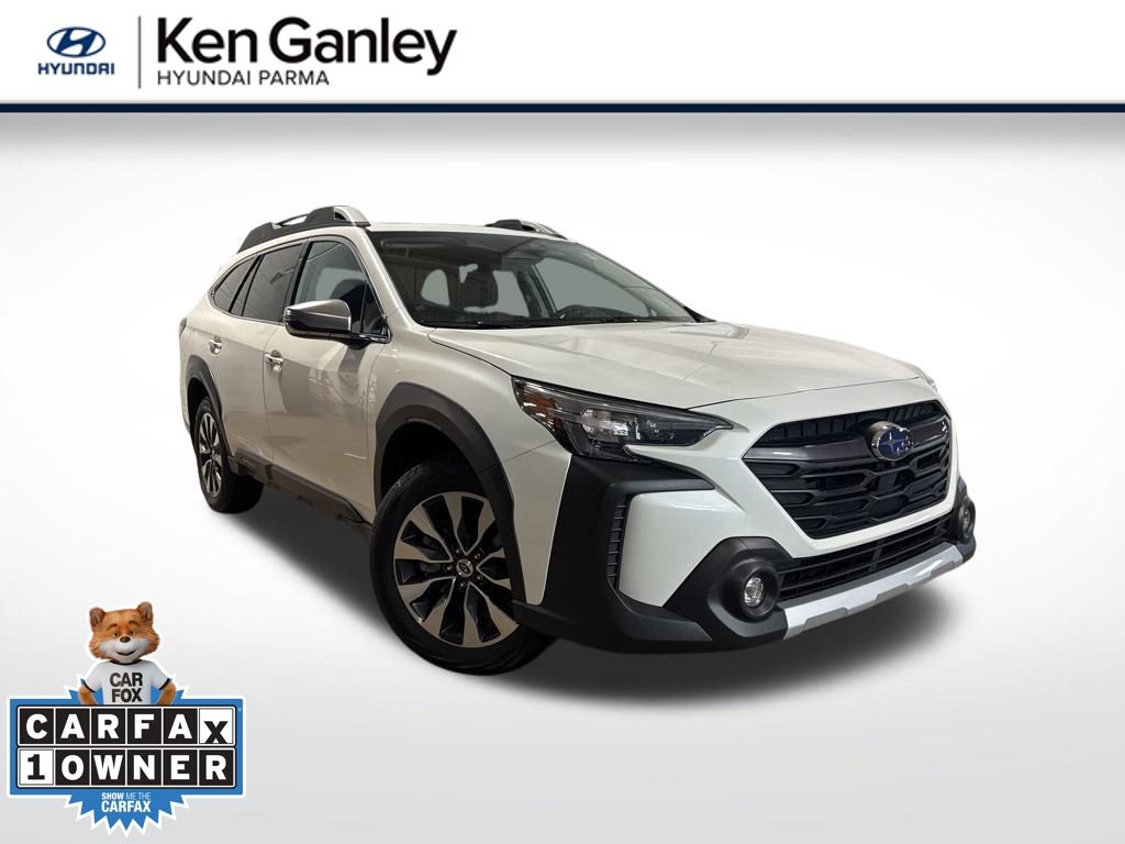 2023 Subaru Outback Touring's photo