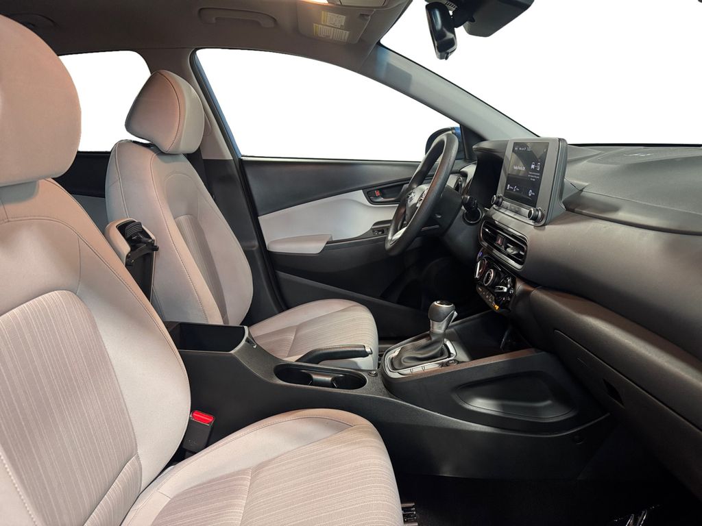 2022 Hyundai Kona SEL - Photo 17
