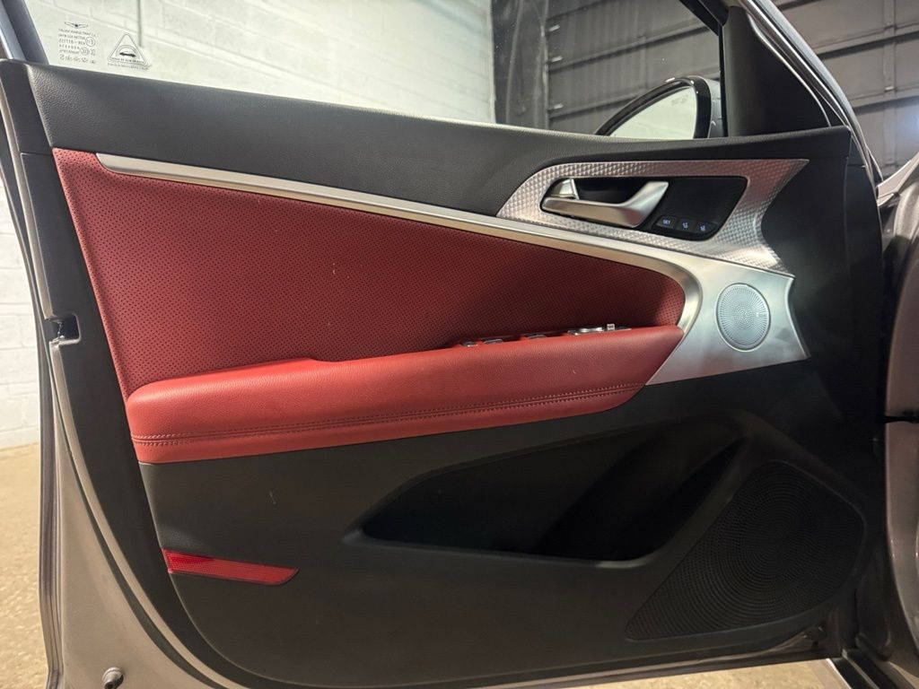 2023 GENESIS G70 Standard - Photo 20