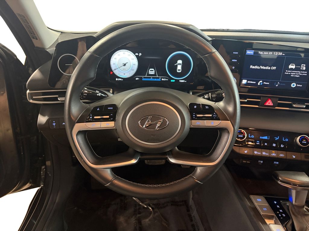 2021 Hyundai Elantra SEL - Photo 16