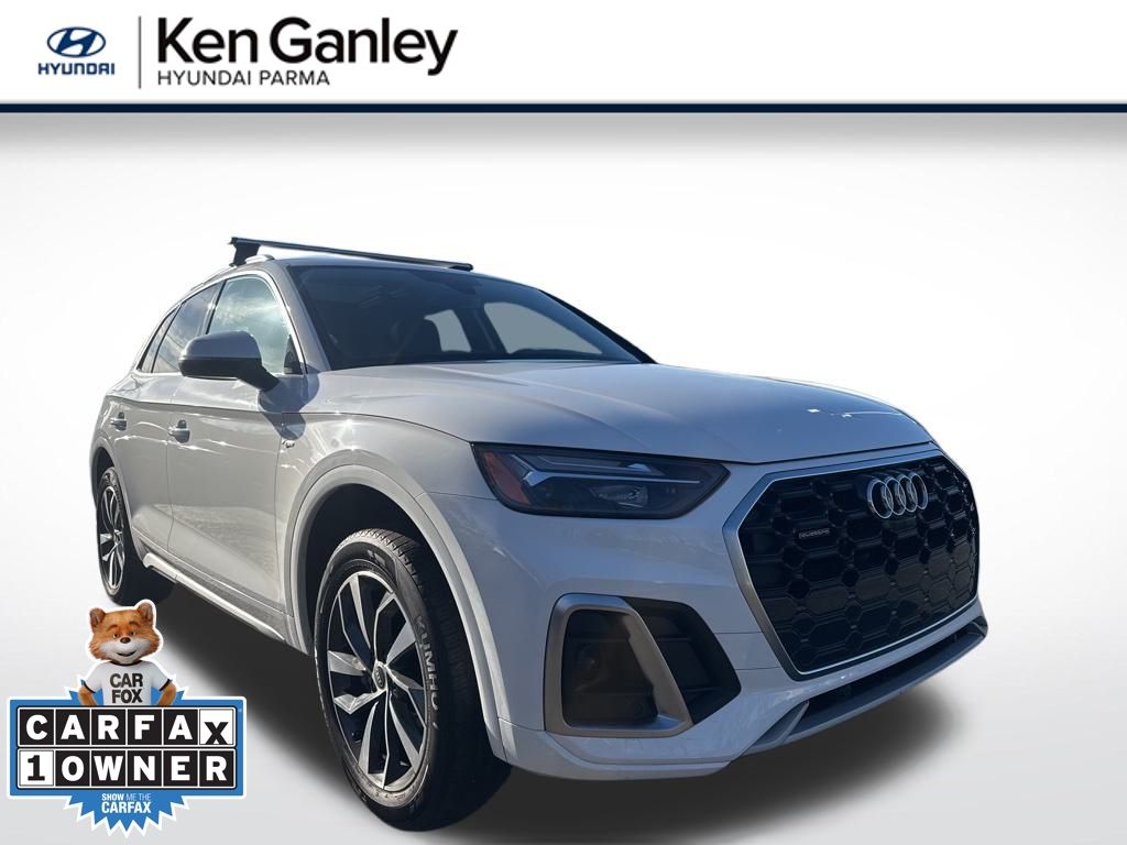 2022 Audi Q5 Premium Plus's photo