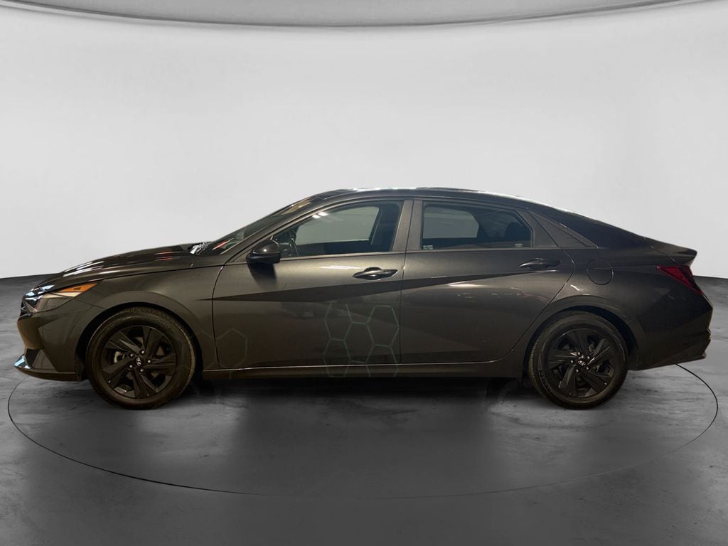 2021 Hyundai Elantra SEL - Photo 9