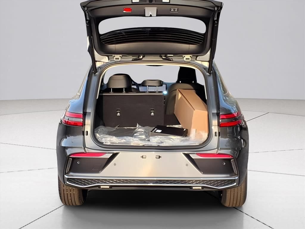 2026 GENESIS GV70 Select - Photo 7