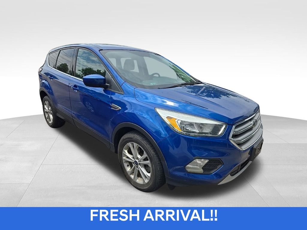 2017 Ford Escape SE's photo