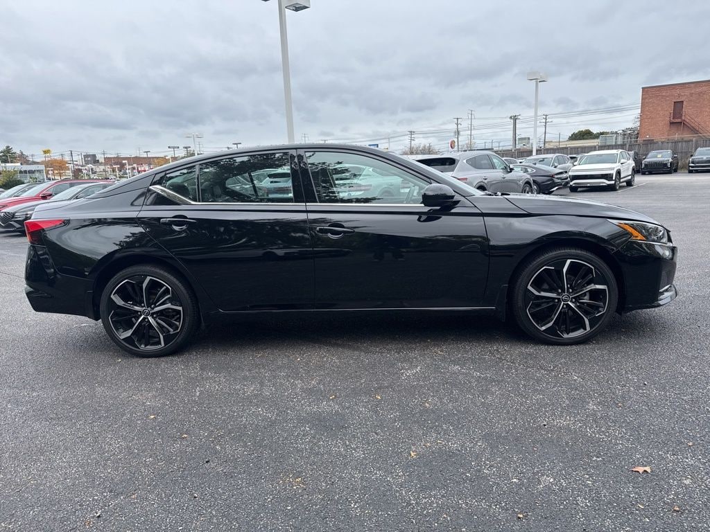 Used 2024 Nissan Altima 2.5 SR Sedan