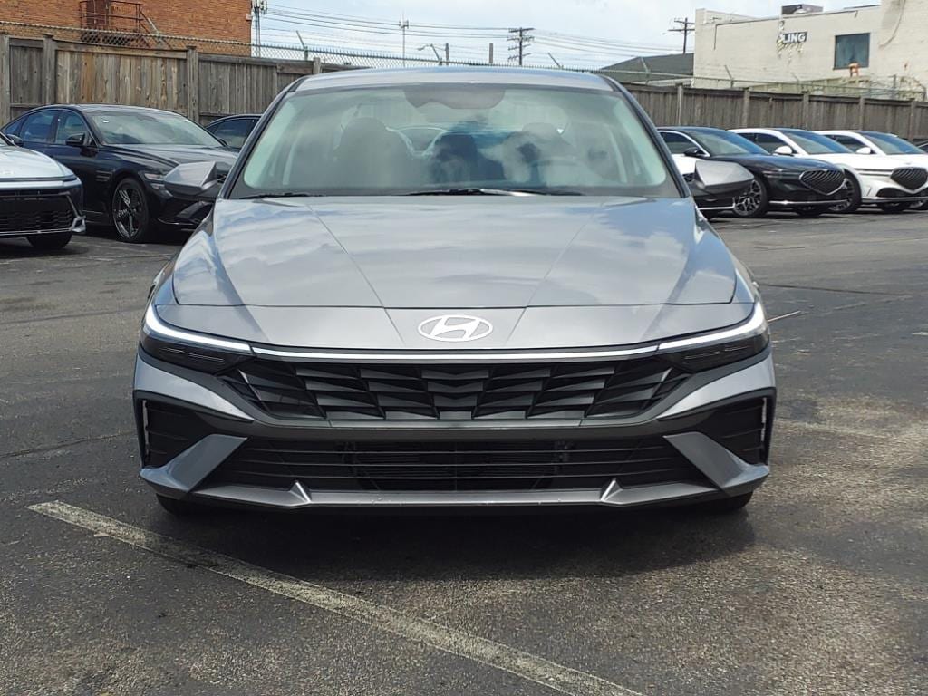 New 2025 Hyundai Elantra Hybrid Blue Sedan