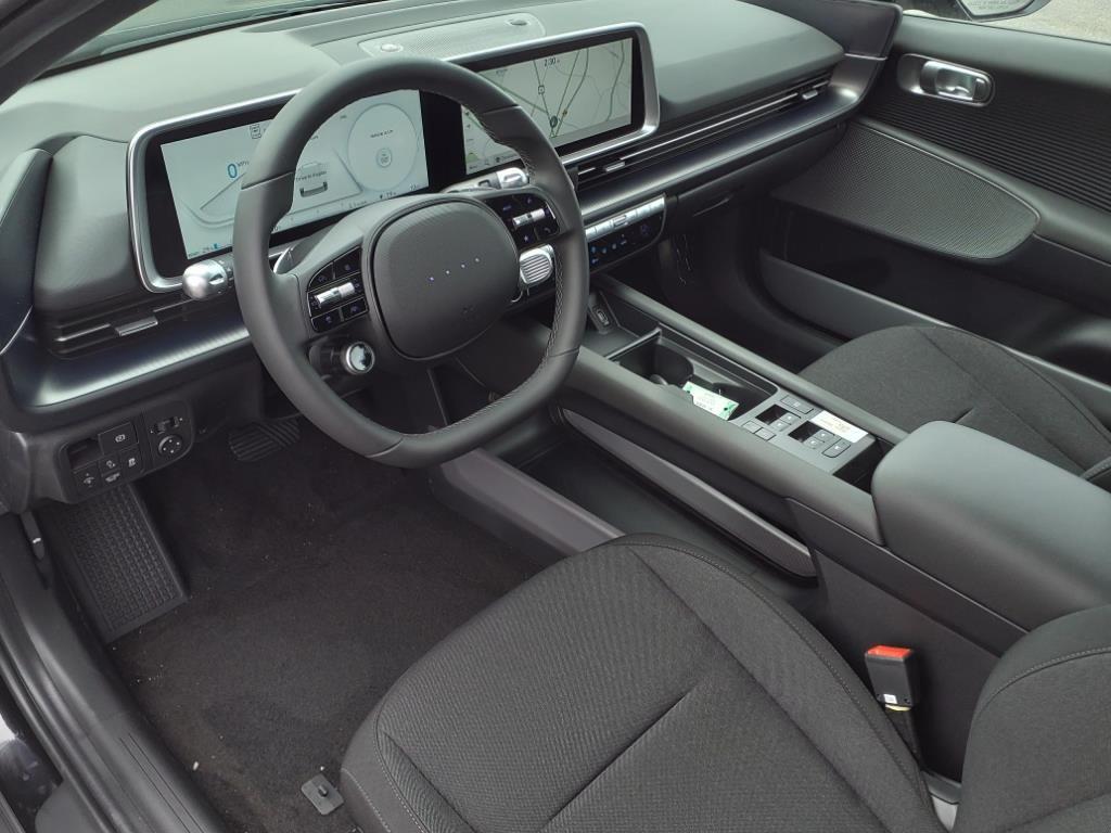 2025 Hyundai IONIQ 6 SE - Photo 14