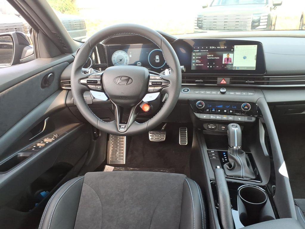 Photo 12
