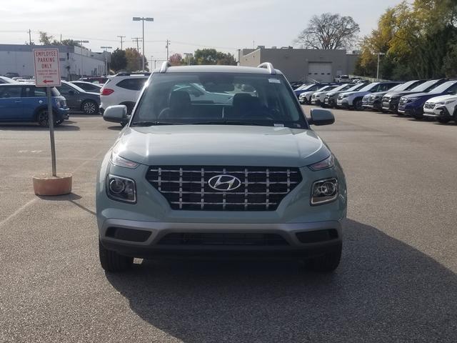 New 2026 Hyundai Venue SEL SUV