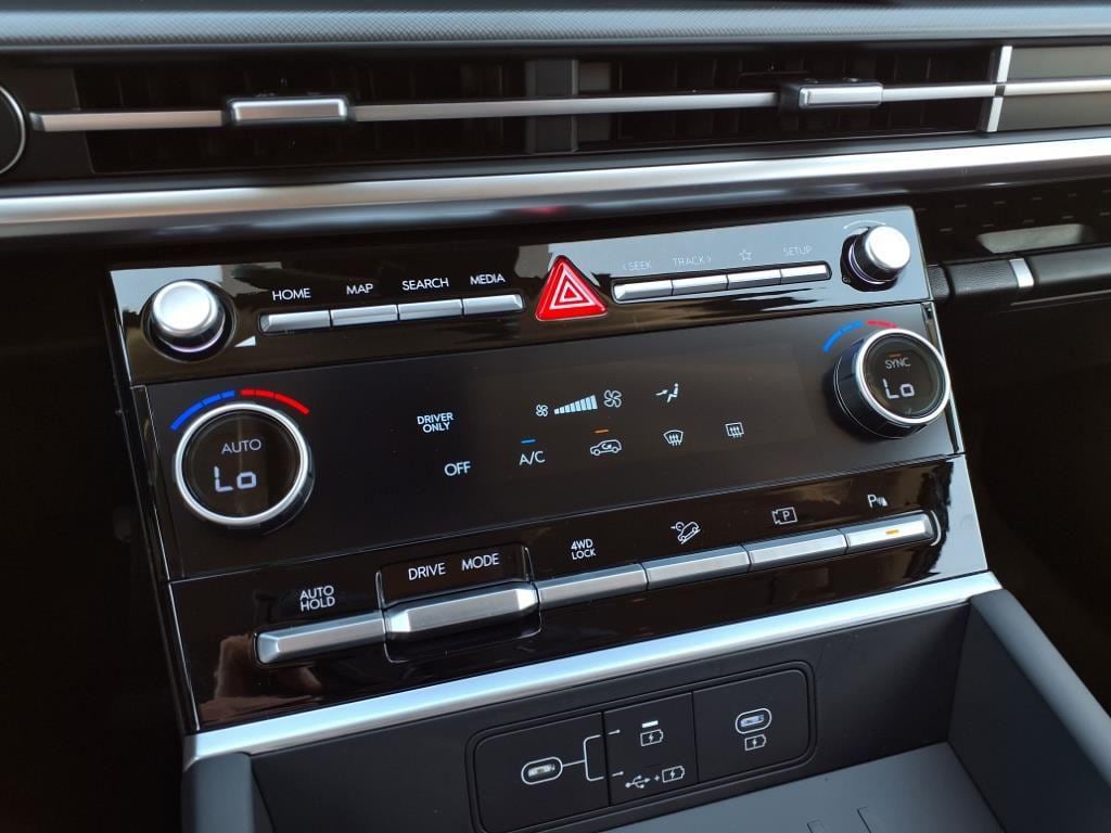2026 Hyundai Santa Fe SE - Photo 18