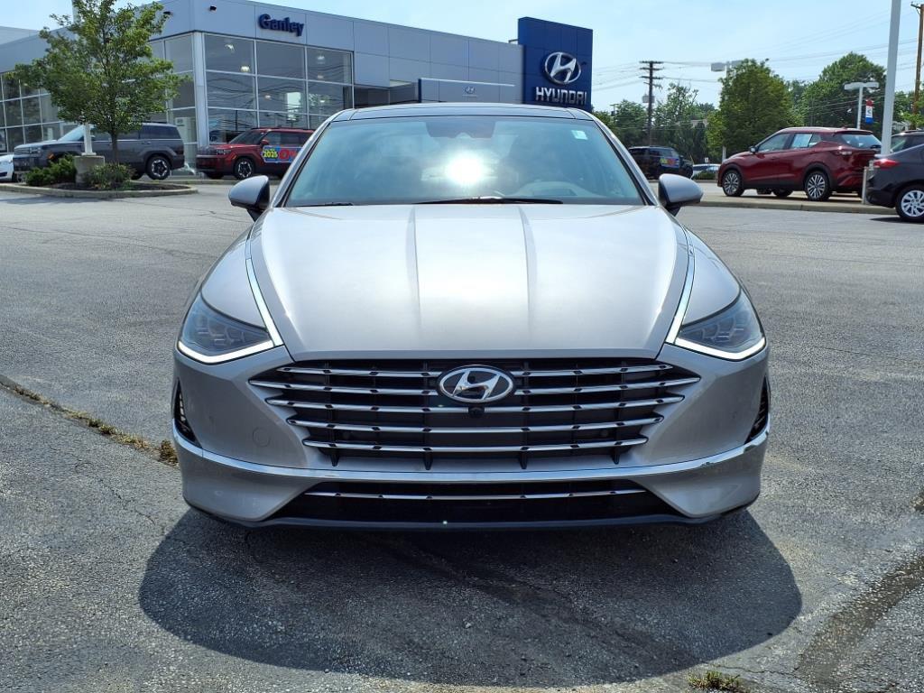 2023 Hyundai Sonata Hybrid Limited photo 2