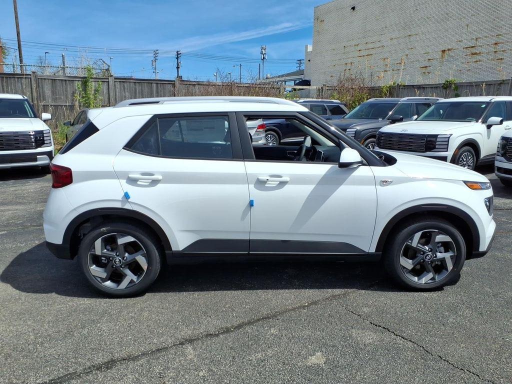 New 2026 Hyundai Venue SEL SUV