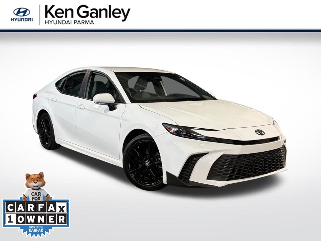Used 2025 Toyota Camry SE Sedan