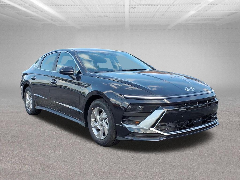 New 2026 Hyundai Sonata SE Sedan