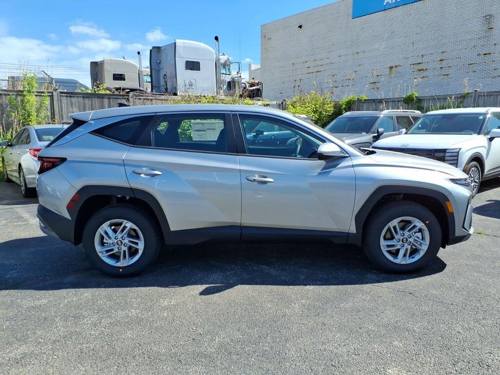 New 2026 Hyundai Tucson SE AWD SUV